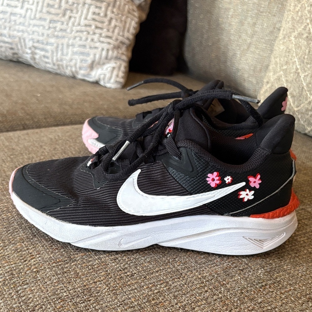 Gently Loved Nike Kids Black, Red and Pink Sneakers - Picture 3 of 9